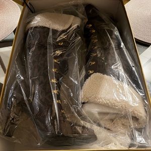Michael Kors laced up boots chocolate 8.5 women